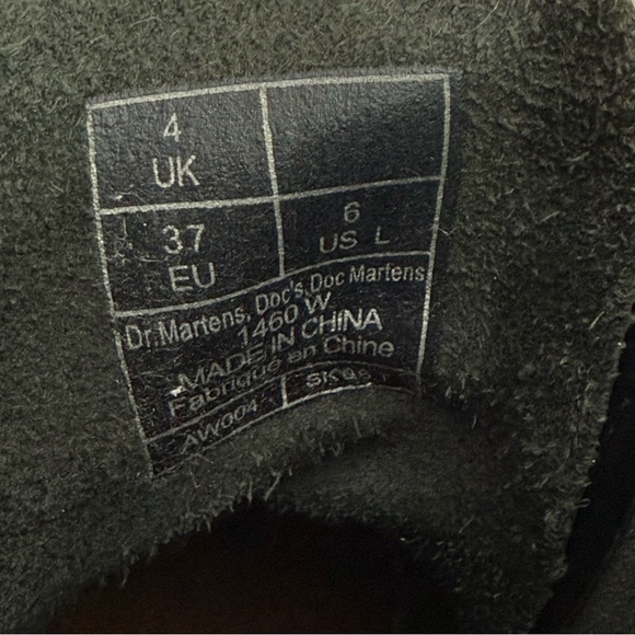Dr. Martens 1460 Smooth Leather 8-eye Boots Yellow Welt Heel Loop Black Size 6 - Picture 13 of 16